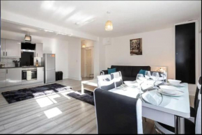 Contractor Stay by Mersey Tunnel